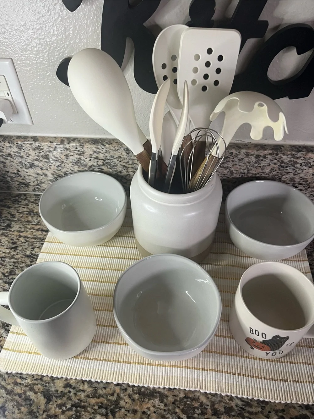 Neutral Ceramic Kitchen Utensil Crock & Bowls Set - White